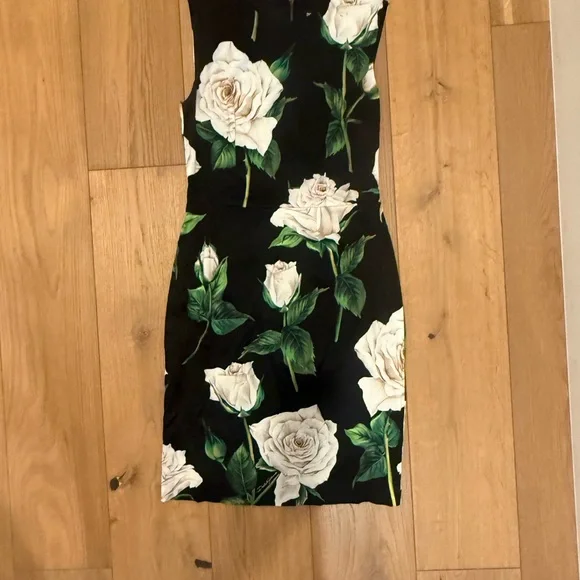 Dolce & Gabbana Black Midi Dress with White Rose Print - Picture 5 of 8